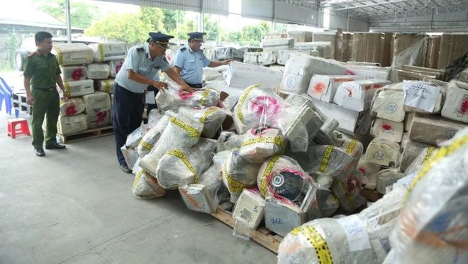 越南平阳省扣押多批来历不明的PG电子电子产品(图1)