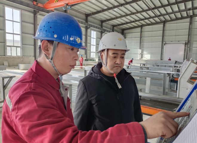 新疆若羌：引进光伏支架智能生产线(图2)